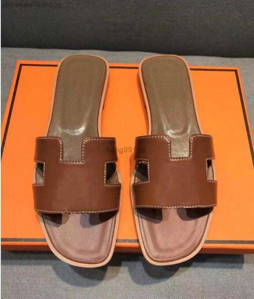 new designer slippers casual leather ladies oram sandals beach shoes jelly shoes 001, Black
new designer slippers casual leather ladies oram sandals beach shoes jelly shoes 001, Black