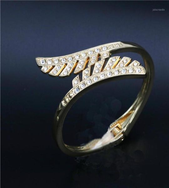 bangle fashion rhinestone jewelry for women crystal pave bracelet wedding party accessories16370887, Black
bangle fashion rhinestone jewelry for women crystal pave bracelet wedding party accessories16370887, Black