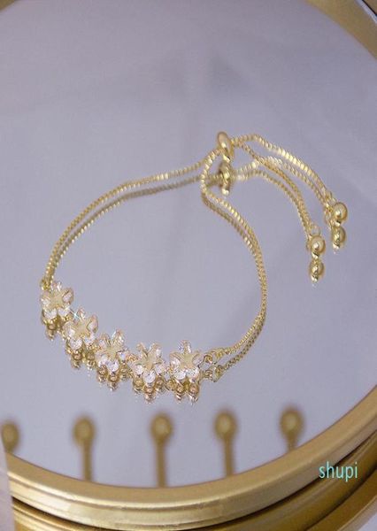 luxury super shine aaa zircon flower bracelet for women cute romantic 14k real gold cz lady bresselet daily string pulseras2401935, Black
luxury super shine aaa zircon flower bracelet for women cute romantic 14k real gold cz lady bresselet daily string pulseras2401935, Black