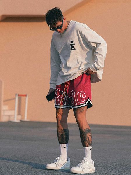 men's shorts rhude american casual breathable loose mesh basketball short pants men y2k letter printed drawstring casual shorts, White;black
men's shorts rhude american casual breathable loose mesh basketball short pants men y2k letter printed drawstring casual shorts, White;black