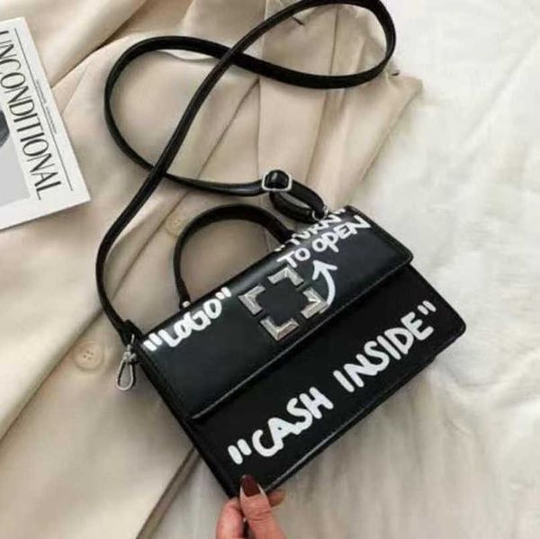 fashion luxury hand women's bag evening bags offs brand designers graffiti handbag letter backpack classic one shoulder purse ladies ha, Black;red
fashion luxury hand women's bag evening bags offs brand designers graffiti handbag letter backpack classic one shoulder purse ladies ha, Black;red