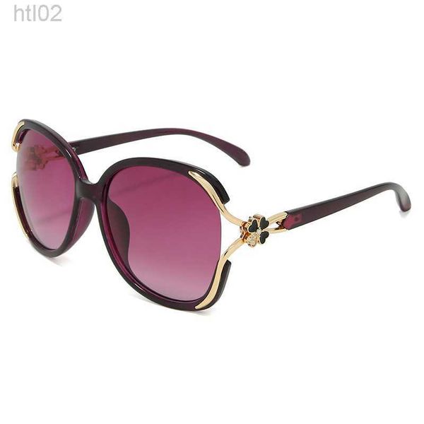 fashionable large frame studded sunglasses sunglasses for women polarized sunglasses 8846, White;black
fashionable large frame studded sunglasses sunglasses for women polarized sunglasses 8846, White;black