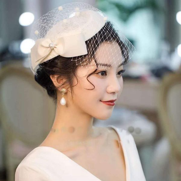 mz-0004-a french elegant british vintage mesh beret little hat wedding dress party white bridal headdress
mz-0004-a french elegant british vintage mesh beret little hat wedding dress party white bridal headdress