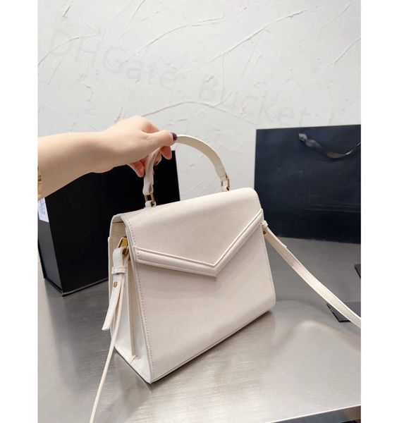cassandra wallet designer shoulder crossbody bag women medium embossed leather handbag with handle crocodile pattern envelop interior zipper
cassandra wallet designer shoulder crossbody bag women medium embossed leather handbag with handle crocodile pattern envelop interior zipper