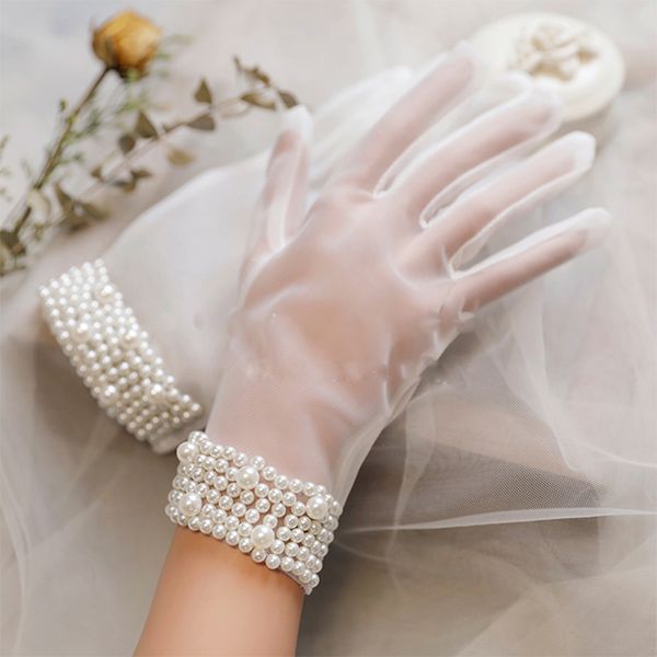 bride short gloves wedding dress accessories short micro elastic gloves transparent mesh beads white wedding gloves
bride short gloves wedding dress accessories short micro elastic gloves transparent mesh beads white wedding gloves