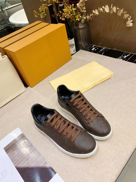 designer solid color leather high-quality sneakers fashionable all-match shoes non-slip running breathable casual shoes
designer solid color leather high-quality sneakers fashionable all-match shoes non-slip running breathable casual shoes