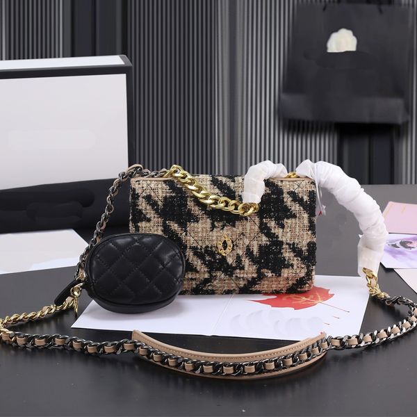 thousand bird grid flap bags women fashion cross body shoulder bag hardware chain leather strap round small bag interior zipper pocket sewin
thousand bird grid flap bags women fashion cross body shoulder bag hardware chain leather strap round small bag interior zipper pocket sewin