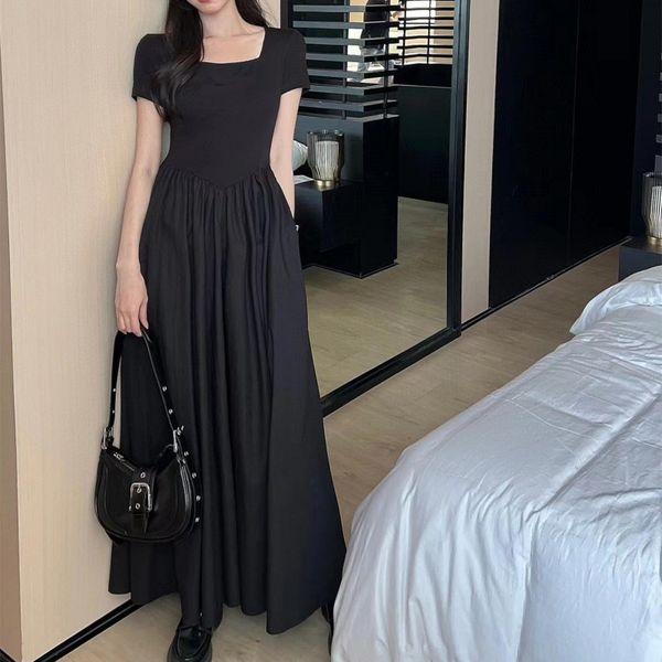 2023 spring and summer design new temperament short sleeve french square collar niche pleated dress women fashion dress, Black;gray
2023 spring and summer design new temperament short sleeve french square collar niche pleated dress women fashion dress, Black;gray