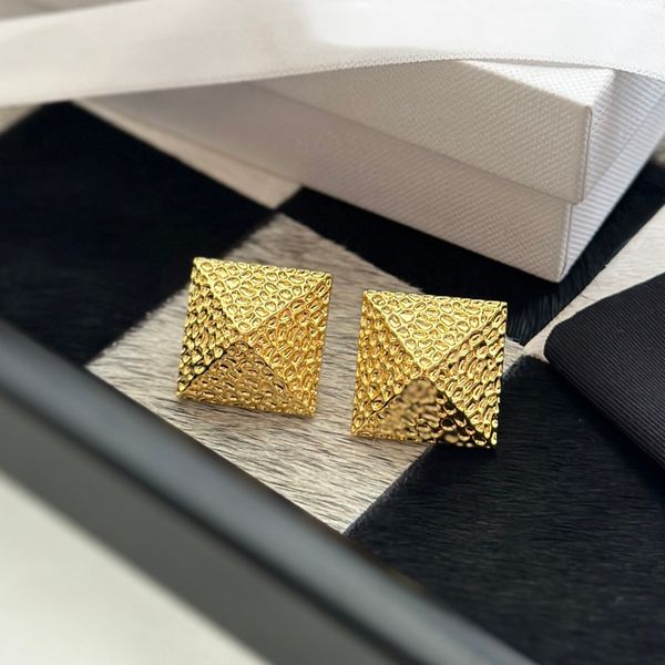 vaientino earrings designer for woman highest counter advanced materials 5a t0p anniversary gift gold plated 18k brand designer european siz, White
vaientino earrings designer for woman highest counter advanced materials 5a t0p anniversary gift gold plated 18k brand designer european siz, White