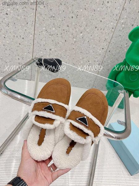 luxury designer ladies slippers inverted triangle winter sheepskin wool one warm and wear-resistant home original wool half-drag, Black
luxury designer ladies slippers inverted triangle winter sheepskin wool one warm and wear-resistant home original wool half-drag, Black