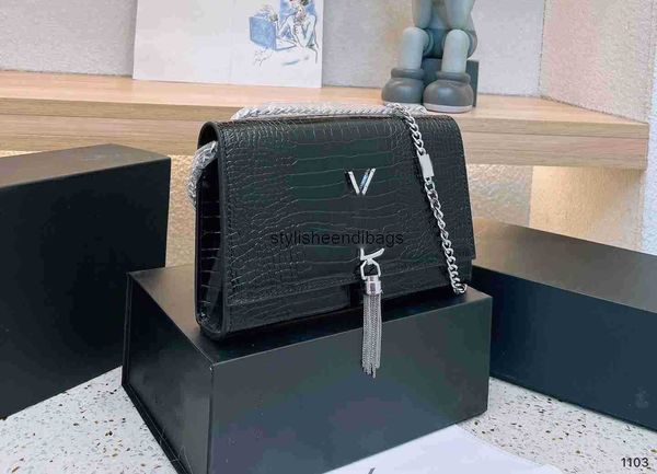 totes designers luxury tote purse handbag message bags brand cluth classic genuine leather crossbody kate gold chain tassel decoration 24cm
totes designers luxury tote purse handbag message bags brand cluth classic genuine leather crossbody kate gold chain tassel decoration 24cm