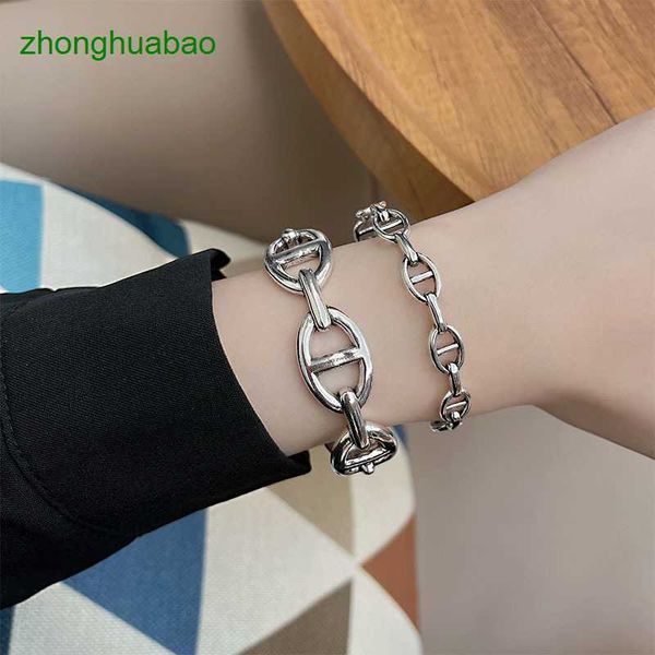 hemres designer bracelet stylish minimalist high-end pig nose opening bracelet female niche design versatile and exquisite inset hand jewelr, Black
hemres designer bracelet stylish minimalist high-end pig nose opening bracelet female niche design versatile and exquisite inset hand jewelr, Black