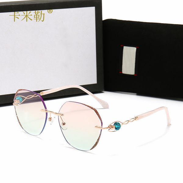 women men designer sunglasses luxury brand sunglasses for women new anti-blue light girls fashion trend flat mirror travel shopping leisure, White;black
women men designer sunglasses luxury brand sunglasses for women new anti-blue light girls fashion trend flat mirror travel shopping leisure, White;black