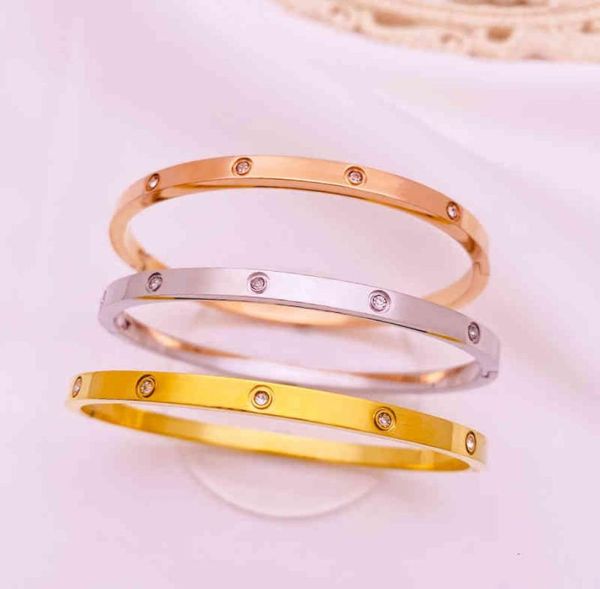 4mm fine 10 diamond bracelet female inlaid golden titanium steel open bracelet ins buckle simple hand decoration factory3193000, Black
4mm fine 10 diamond bracelet female inlaid golden titanium steel open bracelet ins buckle simple hand decoration factory3193000, Black