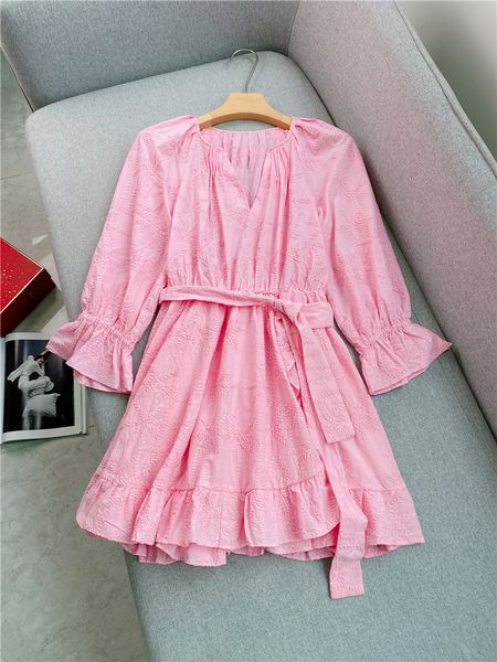2023 designer dress robe long sleeve v-neck temperament heavy work embroidery pink waist ruffled french dress women, Black;gray
2023 designer dress robe long sleeve v-neck temperament heavy work embroidery pink waist ruffled french dress women, Black;gray