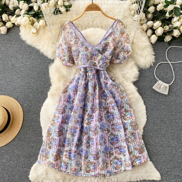 pear shaped figure small stature temperament v-neck dress summer seaside vacation floral short sleeved waistband dress, Black;gray
pear shaped figure small stature temperament v-neck dress summer seaside vacation floral short sleeved waistband dress, Black;gray