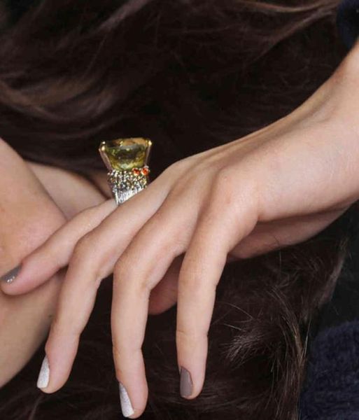 2021 beautiful large oval green crystal ring trendy jewellery drop jewelry for women6208047, Silver
2021 beautiful large oval green crystal ring trendy jewellery drop jewelry for women6208047, Silver