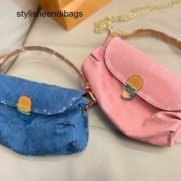 shoulder bags designer bags women handbags purses one shoulder crossbody chain bag denim blue or pink with letter pattern tote 25cmstylishee
shoulder bags designer bags women handbags purses one shoulder crossbody chain bag denim blue or pink with letter pattern tote 25cmstylishee