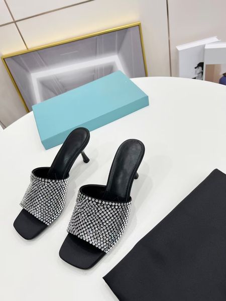 2023 fashion high-heeled slippers designer style sparkling shoes with diamonds 5a quality, Black
2023 fashion high-heeled slippers designer style sparkling shoes with diamonds 5a quality, Black