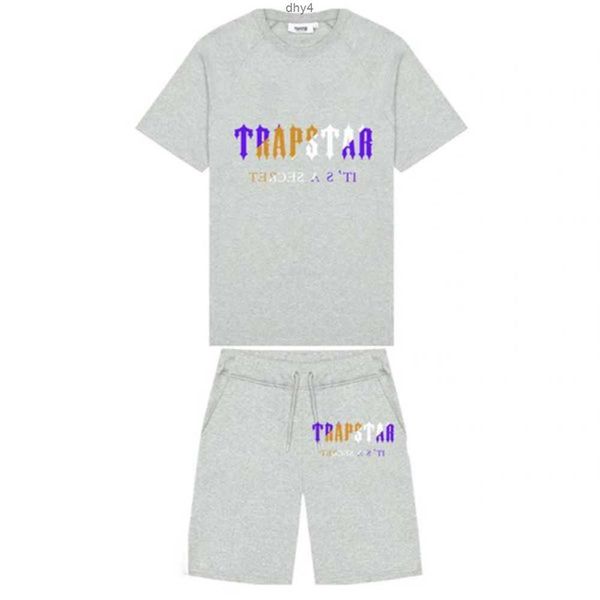mens trapstar t shirt short sleeve print outfit chenille tracksuit black cotton london streetwear s-3xl 870pl, White;black
mens trapstar t shirt short sleeve print outfit chenille tracksuit black cotton london streetwear s-3xl 870pl, White;black