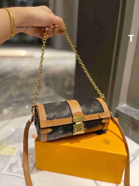 totes designers luxurious tote purse handbag message bags cluth classic genuine leather crossbody cattlehide original box old flower size 20
totes designers luxurious tote purse handbag message bags cluth classic genuine leather crossbody cattlehide original box old flower size 20