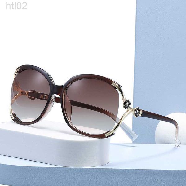 2023 women's fashion metal glasses camellia sunglasses women's new elegant trendy sunglasses women 3276, White;black
2023 women's fashion metal glasses camellia sunglasses women's new elegant trendy sunglasses women 3276, White;black