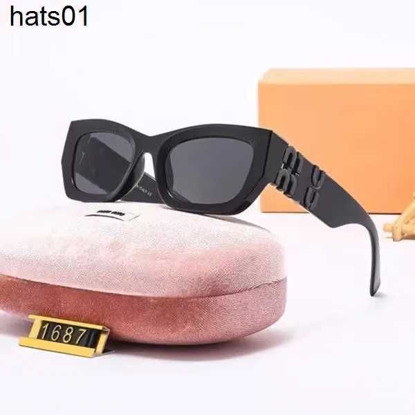 miu t1687 fashion trend retro women's sunglasses outdoor special tourism street p sunglasses uv400, White;black
miu t1687 fashion trend retro women's sunglasses outdoor special tourism street p sunglasses uv400, White;black