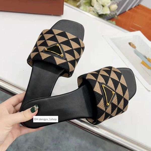 with box embroidered fabric slides slippers black beige embroidery mules womens home flip flops casual sandals summer flat slide rubber sole
with box embroidered fabric slides slippers black beige embroidery mules womens home flip flops casual sandals summer flat slide rubber sole