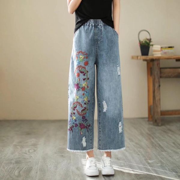 jeans 2022women jeans spring high street style floral embroidery washed hole bleached sanding loose female wild denim wideleg pants, Blue
jeans 2022women jeans spring high street style floral embroidery washed hole bleached sanding loose female wild denim wideleg pants, Blue