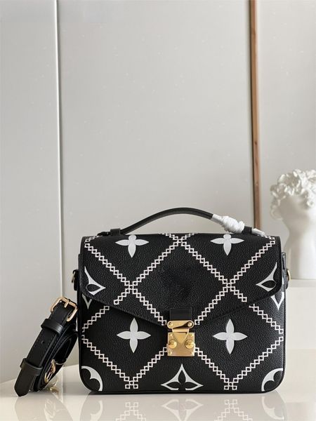 10a luxurys designer women shoulder bags messenger purses handbag wallet woman classic fashion many style and a golden buckle crossbody bag
10a luxurys designer women shoulder bags messenger purses handbag wallet woman classic fashion many style and a golden buckle crossbody bag
