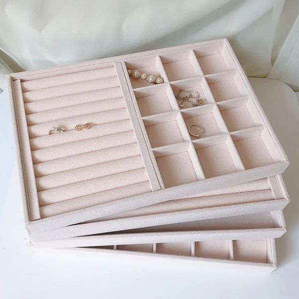 jewelry stand soft velvet stackable tray case display storage box portable ring earrings necklace organizer holder 230517, Black
jewelry stand soft velvet stackable tray case display storage box portable ring earrings necklace organizer holder 230517, Black