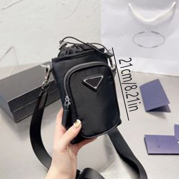mini trave clutch tote bag luxury handbags nylon crossbody with shoulder strap womens mens pochette fashion roma bags
mini trave clutch tote bag luxury handbags nylon crossbody with shoulder strap womens mens pochette fashion roma bags