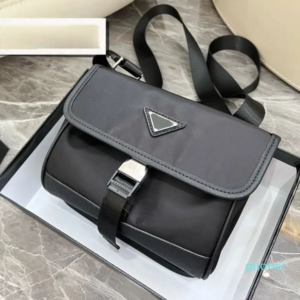 Designer -Messenger Bag Men Flap Crossbody Bags Women Bags Shoulder Bags Purse Nylon Waterproof Handbags Man Tote Triangle Sequins Wide Strap Silver, Black
Designer -Messenger Bag Men Flap Crossbody Bags Women Bags Shoulder Bags Purse Nylon Waterproof Handbags Man Tote Triangle Sequins Wide Strap Silver, Black