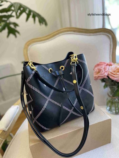 stylisheendibags shoulder bag luxury tote purse brand handbag message bags genuine leather cluth crossbody 5a quality cattlehide 25cm old fl
stylisheendibags shoulder bag luxury tote purse brand handbag message bags genuine leather cluth crossbody 5a quality cattlehide 25cm old fl