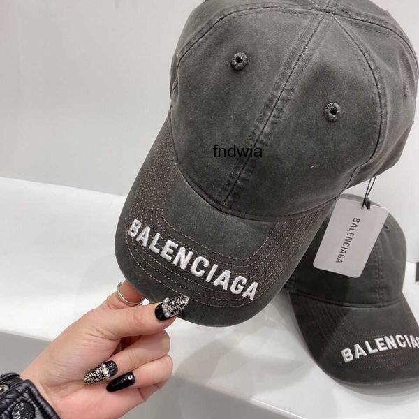 letter old duck tongue cap embroidered baby the same grey women's fashion adjustable new baseball cap paris, Blue;gray
letter old duck tongue cap embroidered baby the same grey women's fashion adjustable new baseball cap paris, Blue;gray