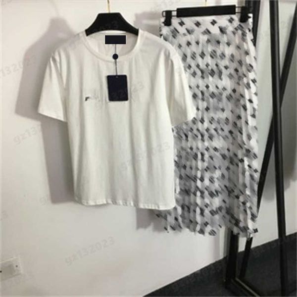 two pieces sets designer dress skirt and tshirt suits old flower logo print high waist pleated skirt embroidered letters short-sleeved tshir, White
two pieces sets designer dress skirt and tshirt suits old flower logo print high waist pleated skirt embroidered letters short-sleeved tshir, White