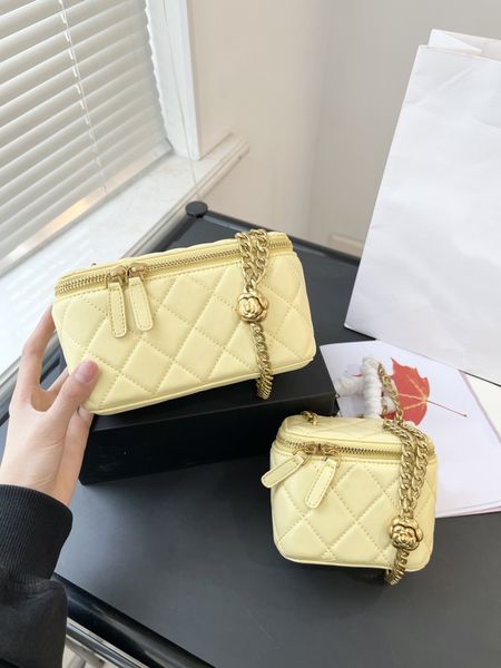 tz 23p camellia golden ball box bag classic caviar cowhide chain bags diamond quilted zipper closed crossbody bag women shoulder bag makeup
tz 23p camellia golden ball box bag classic caviar cowhide chain bags diamond quilted zipper closed crossbody bag women shoulder bag makeup