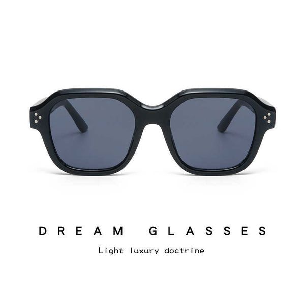 polygonal sun visor damp rice nail anti ultraviolet net red pigment sunglasses, White;black
polygonal sun visor damp rice nail anti ultraviolet net red pigment sunglasses, White;black