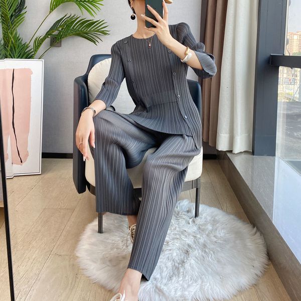 women's two piece pants sets female pleated high-end temperament kit female spring design inkjet pants two-piece of solid stylish t shi, White
women's two piece pants sets female pleated high-end temperament kit female spring design inkjet pants two-piece of solid stylish t shi, White