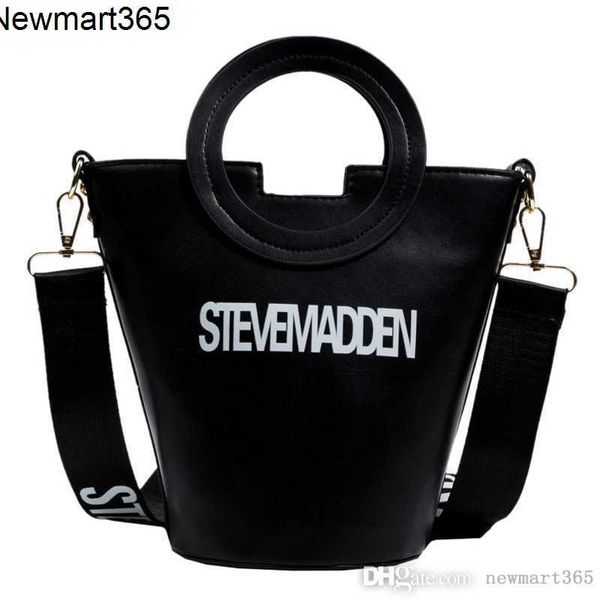the bucket bag 2023 new designer women's bag fashion texture one shoulder crossbody bags, Red;blue
the bucket bag 2023 new designer women's bag fashion texture one shoulder crossbody bags, Red;blue