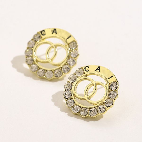 18k gold plated luxury designers round diamond letters earring stud famous women steel seal earring wedding party jewerlry 20style, Golden;silver
18k gold plated luxury designers round diamond letters earring stud famous women steel seal earring wedding party jewerlry 20style, Golden;silver