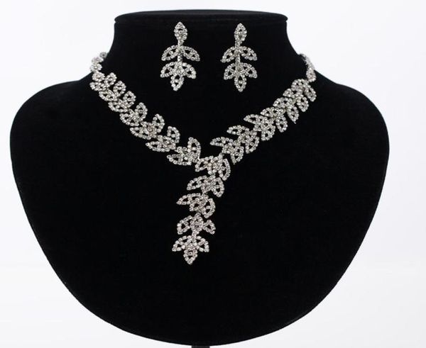 accessories whole silver color crystal bridal jewelry sets wedding jewelry earrings bracelet necklace sets2974090
accessories whole silver color crystal bridal jewelry sets wedding jewelry earrings bracelet necklace sets2974090