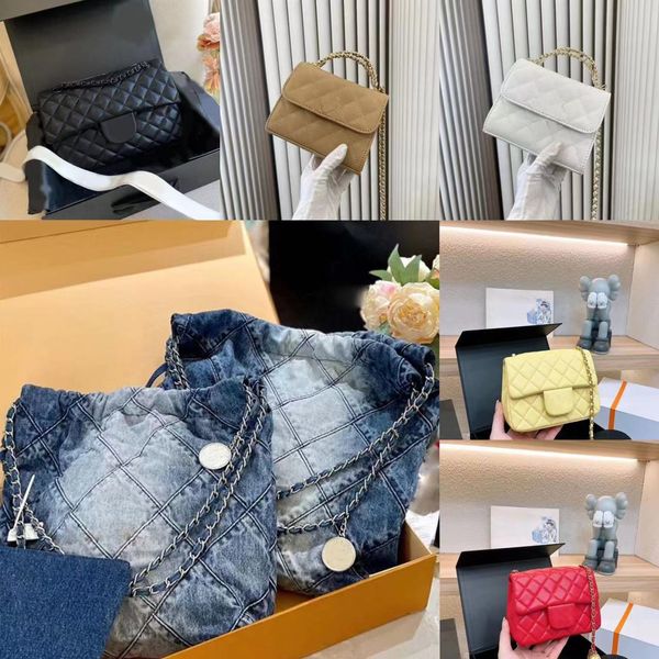 elegant designer shoulder bag handbag ladies shoulder bag classic handbag fashion satchel elegant temperament backpack retro celebrity purse
elegant designer shoulder bag handbag ladies shoulder bag classic handbag fashion satchel elegant temperament backpack retro celebrity purse