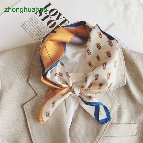 hemres designer scarves gift hangzhou autumn and winter contrast mulberry silk 53cm horsehead small square scarf, Blue;gray
hemres designer scarves gift hangzhou autumn and winter contrast mulberry silk 53cm horsehead small square scarf, Blue;gray
