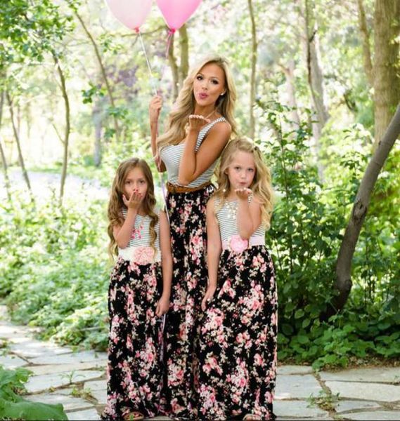 2017 family matching outfits mother and daughter striped dresses baby girls pink rose flower dress kids parent summer clothes1182843, Blue
2017 family matching outfits mother and daughter striped dresses baby girls pink rose flower dress kids parent summer clothes1182843, Blue