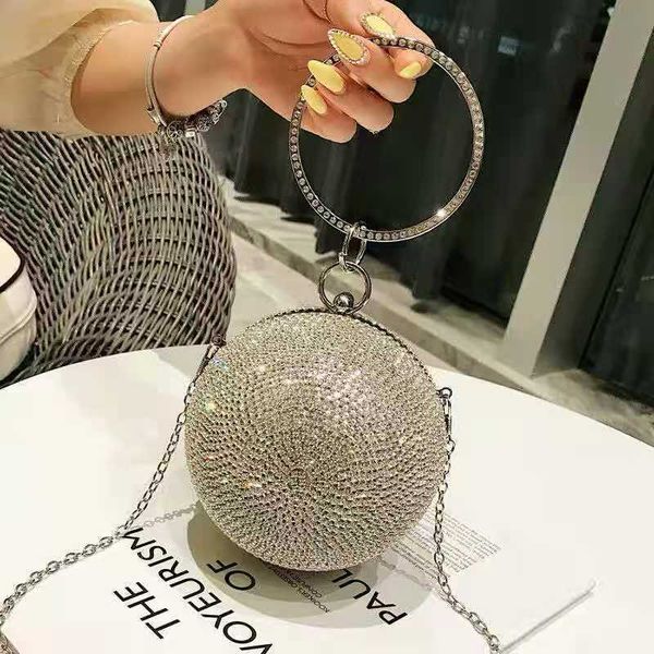 evening bags circular women clutch rhinestones two side party wedding chain shoulder handbags ball purse wallets 230427
evening bags circular women clutch rhinestones two side party wedding chain shoulder handbags ball purse wallets 230427