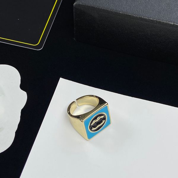 designer for lady women ccity open ring with side stones high-quality banquet accessories women c logo wedding rings 5433, Silver
designer for lady women ccity open ring with side stones high-quality banquet accessories women c logo wedding rings 5433, Silver
