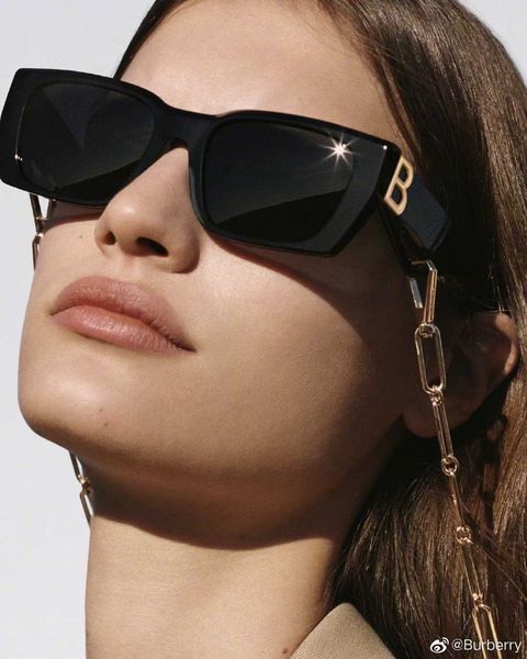 2022 new personalized letter b accessories square small frame hollow out sunglasses, White;black
2022 new personalized letter b accessories square small frame hollow out sunglasses, White;black