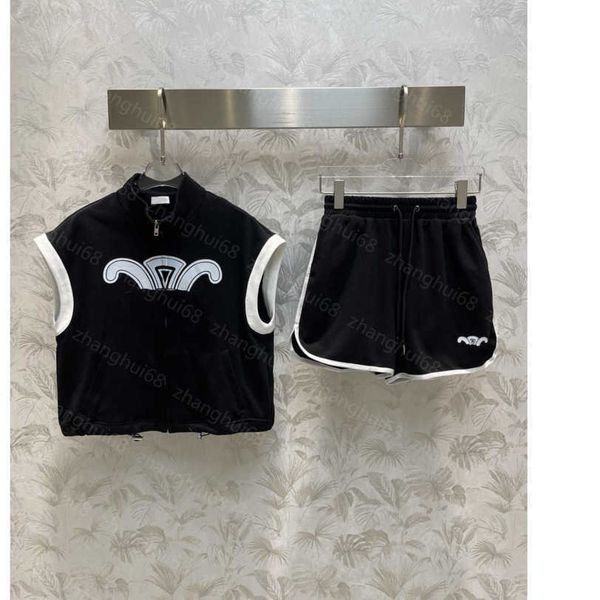 23ss women tracksuit womens designer clothing logo print color matching sleeveless drawstring zipper coat elastic waist shorts set womens cl, Gray
23ss women tracksuit womens designer clothing logo print color matching sleeveless drawstring zipper coat elastic waist shorts set womens cl, Gray