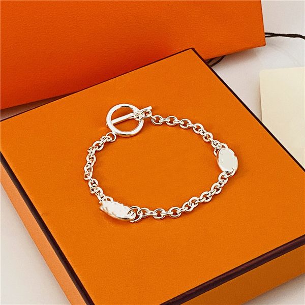 design pig nose bracelet classic pig nose h necklace pendant women's light luxury jewelry with packaging box, Black
design pig nose bracelet classic pig nose h necklace pendant women's light luxury jewelry with packaging box, Black